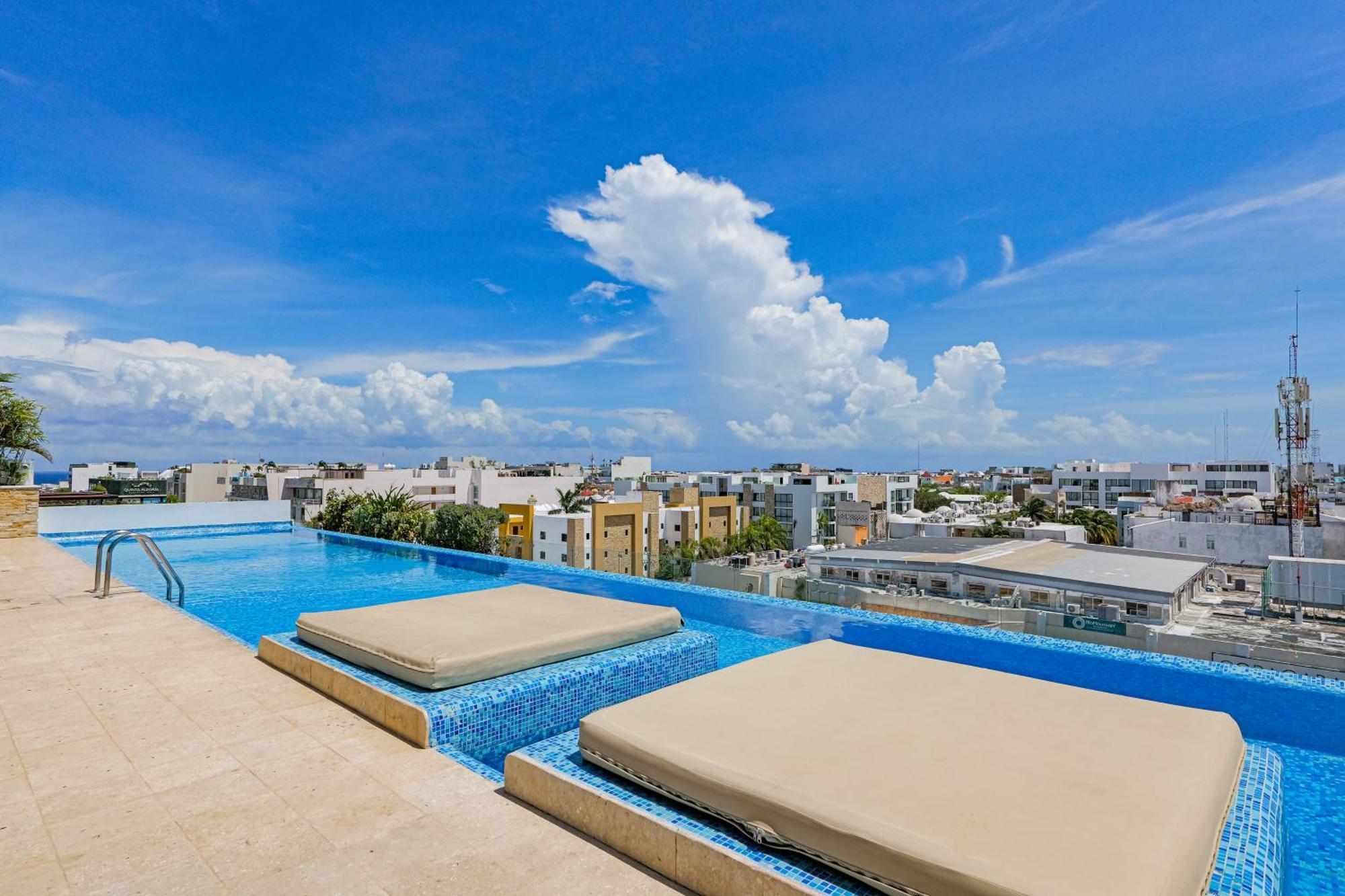 The 1303 Apartamento *
